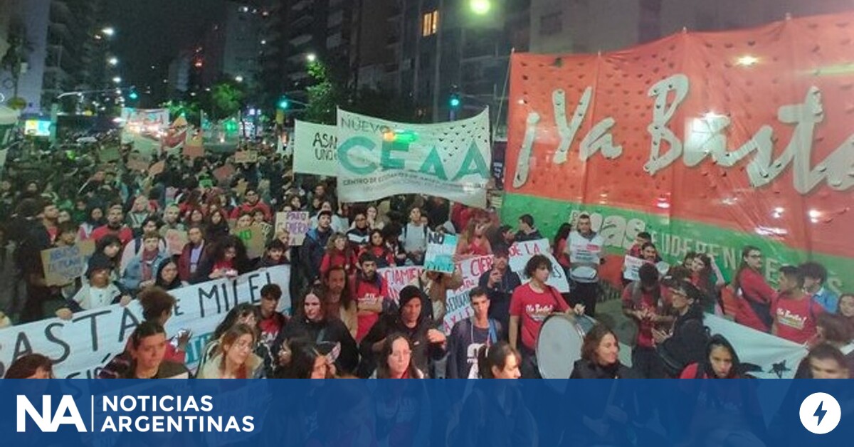 Segundo "Cacerolazo Educativo" en contra del vaciamiento de las universidades