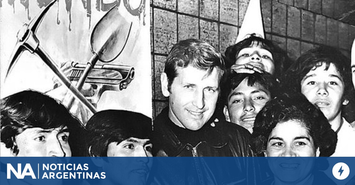 A 50 años del crimen del Padre Mugica, el niño bien que es símbolo de una Iglesia cercana a los pobres y con militancia política