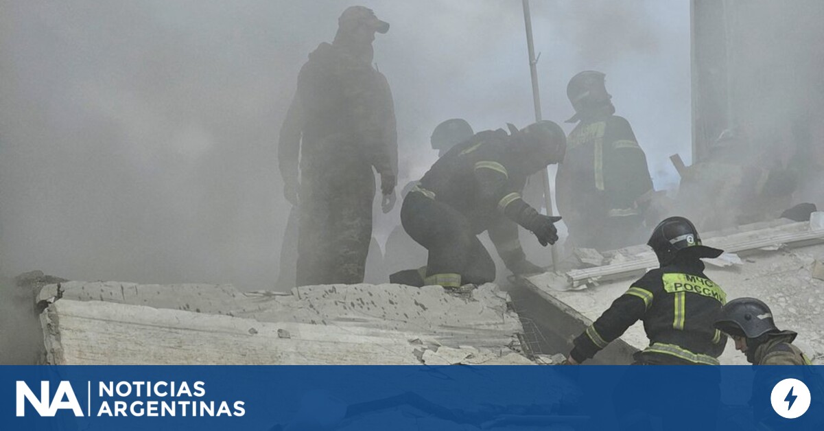 Un ataque ucraniano contra un bloque de apartamentos causó 15 muertos, según Rusia