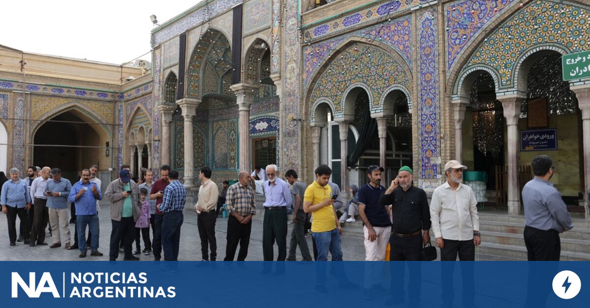 Los iraníes votan en la segunda vuelta de las presidenciales en medio de una apatía generalizada