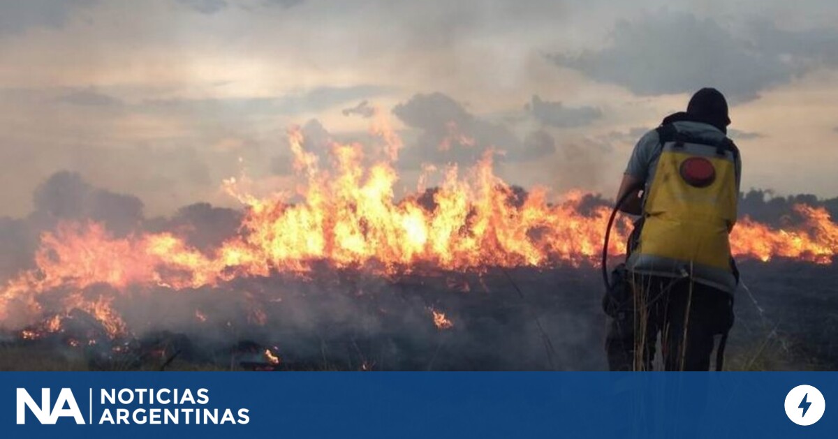 El Gobierno envía asistencia para combatir los incendios en Tucumán, La Rioja y Corrientes