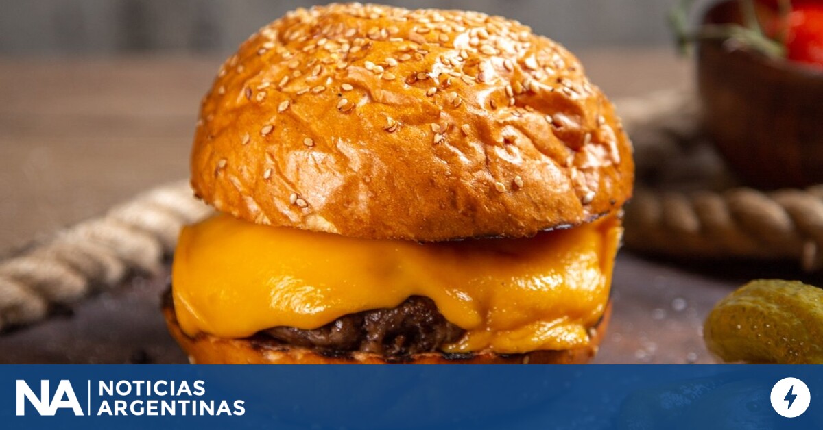 Venden hamburguesa con queso por menos de $1000: dónde y hasta cuándo