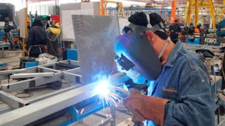 La industria metalúrgica advirtió que el régimen de inversiones de la Ley Bases podría generar “competencia desleal”