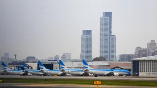 Inflación en el aire: los pasajes de avión por Argentina tuvieron aumentos de hasta un 17.500% en los últimos cinco años
