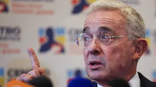 Álvaro Uribe Vélez: “Necesitamos que Milei tenga éxito”